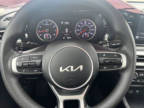 Used 2023 Kia K5 LXS FWD image 21