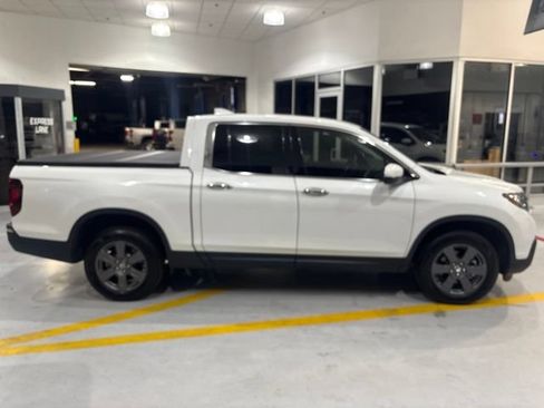Used 2020 Honda Ridgeline RTL-E image 9