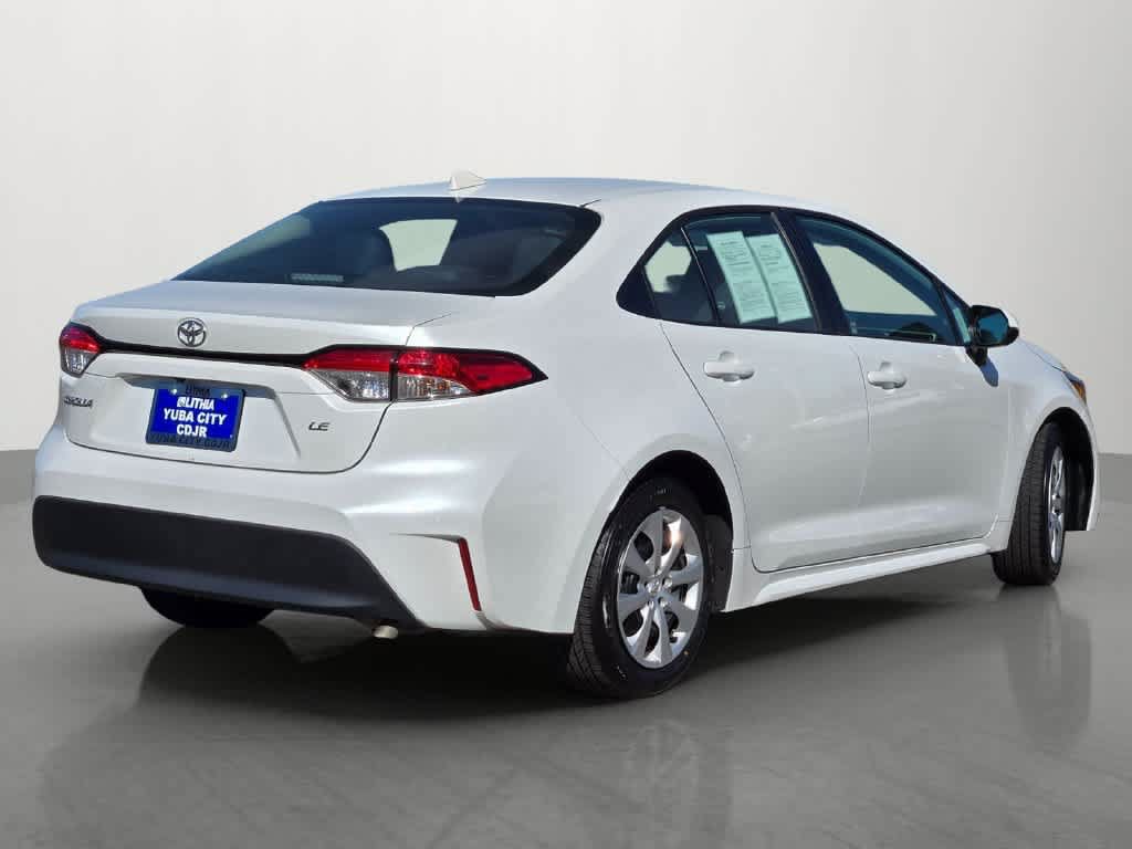Used 2025 Toyota Corolla LE FWD image 6
