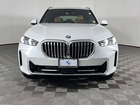 Certified 2024 BMW X5 xDrive40i w/ Premium Package AWD/4WD image 13