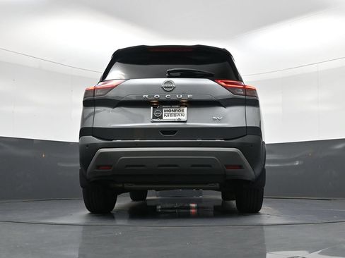 Used 2023 Nissan Rogue SV FWD image 21