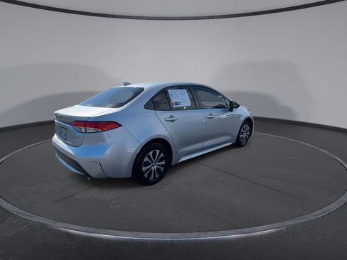 Used 2022 Toyota Corolla LE FWD image 9