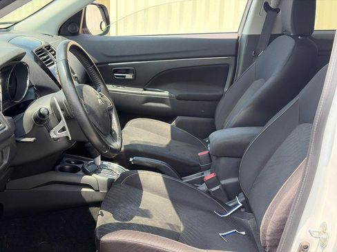 Used 2015 Mitsubishi Outlander Sport SE AWD/4WD image 4