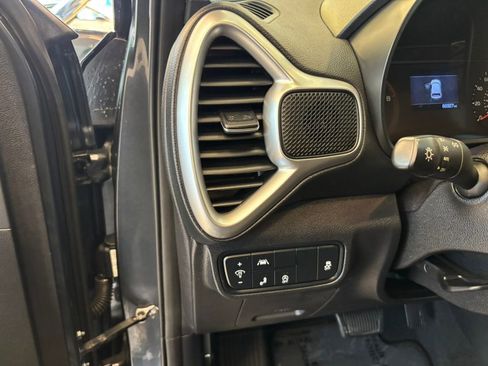 Used 2020 Kia Soul S image 16