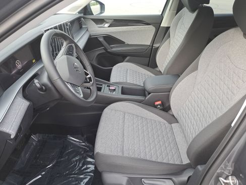 New 2025 Volkswagen Tiguan S image 17