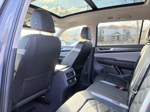 New 2026 Volkswagen Atlas Peak Edition AWD/4WD image 13