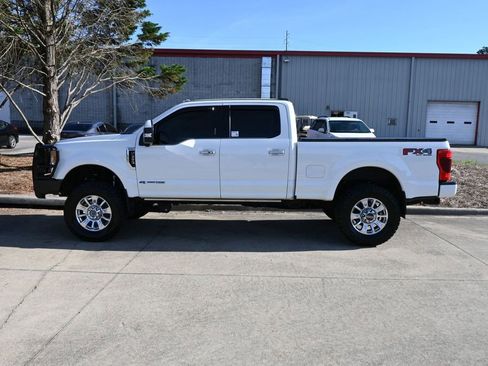 Used 2021 Ford F350 Limited AWD/4WD image 9