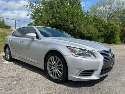Used 2013 Lexus LS 460 w/ Comfort Pkg RWD image 1