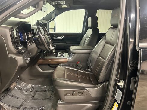 Certified 2024 Chevrolet Silverado 2500 High Country w/ High Country Premium Package AWD/4WD image 24