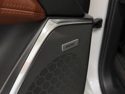 Used 2020 Cadillac Escalade Luxury image 34