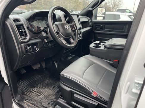 Used 2024 RAM 3500 Tradesman image 6