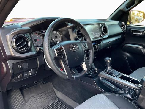 Used 2023 Toyota Tacoma TRD Sport image 15