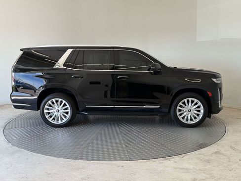 Used 2022 Cadillac Escalade Luxury AWD/4WD image 8