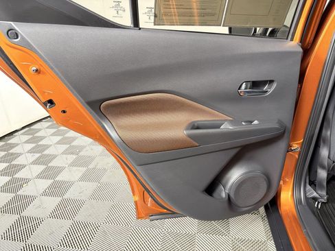 Used 2023 Nissan Kicks SR FWD image 19