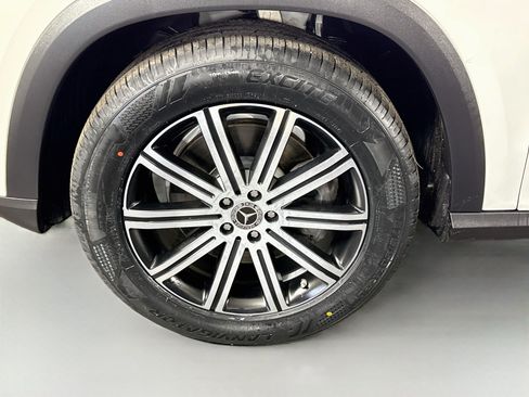 Used 2024 Mercedes-Benz GLE 450 4MATIC image 38