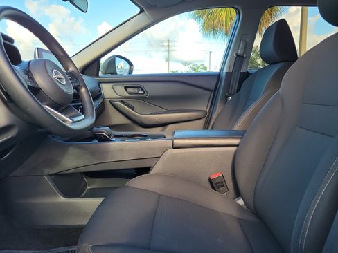 Used 2024 Nissan Rogue S FWD image 20