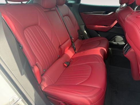 Used 2022 Maserati Levante Modena image 30