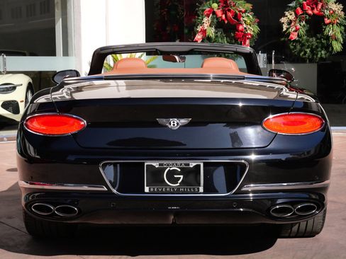 Used 2020 Bentley Continental GT image 7