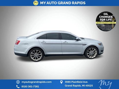 Used 2016 Ford Taurus Limited w/ Driver Assist Package AWD/4WD image 5