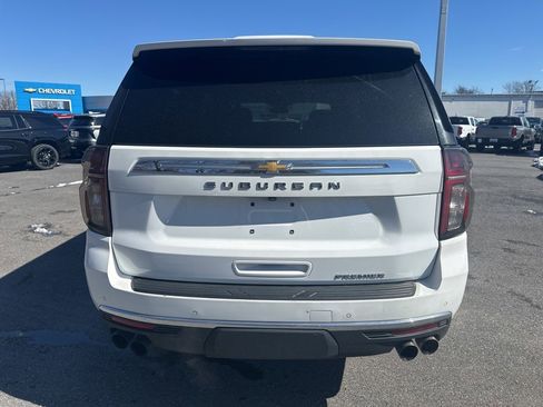 Used 2023 Chevrolet Suburban Premier image 6