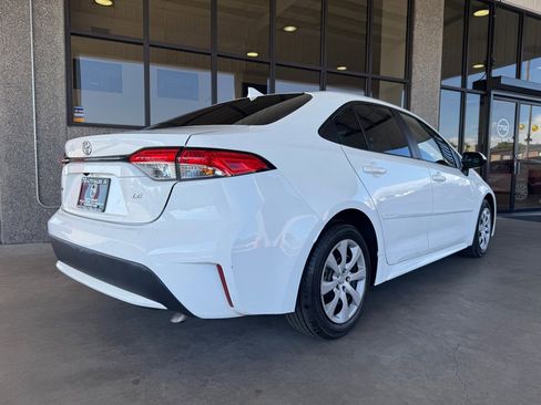 Used 2021 Toyota Corolla LE w/ Carpet Mat Package (TMS) image 35