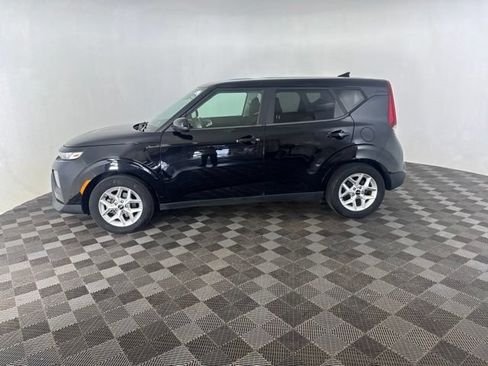 Used 2022 Kia Soul LX w/ Technology Package FWD image 8