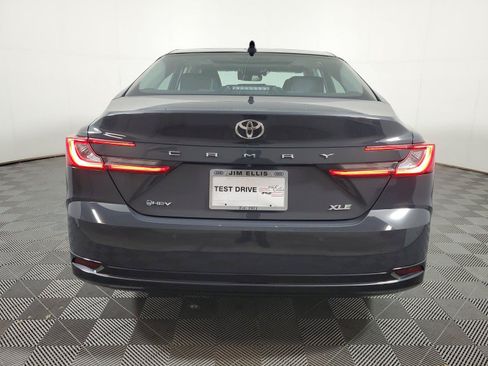 Used 2025 Toyota Camry XLE w/ Premium Plus Package FWD image 5