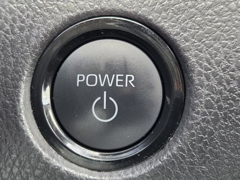 Used 2025 Toyota Camry LE w/ Convenience Package FWD image 22