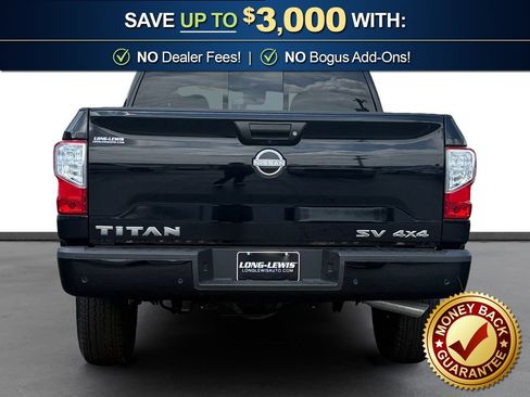 Used 2024 Nissan Titan SV AWD/4WD image 7