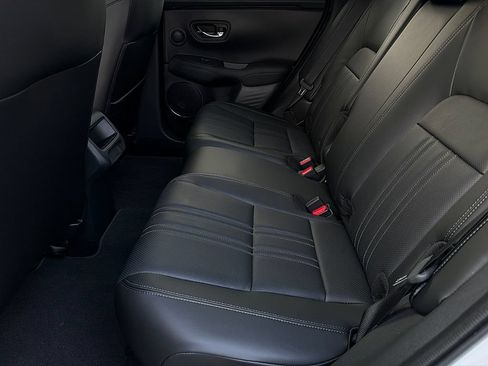 Used 2026 Honda HR-V EX-L image 14