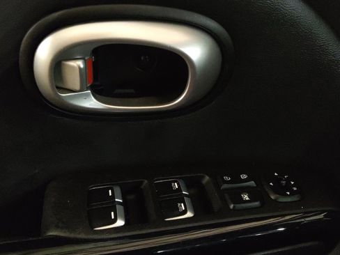 Used 2017 Kia Soul + w/ Audio Package image 27