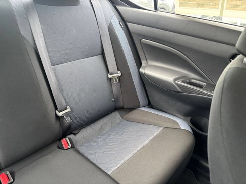 Used 2025 Nissan Versa SV FWD image 37