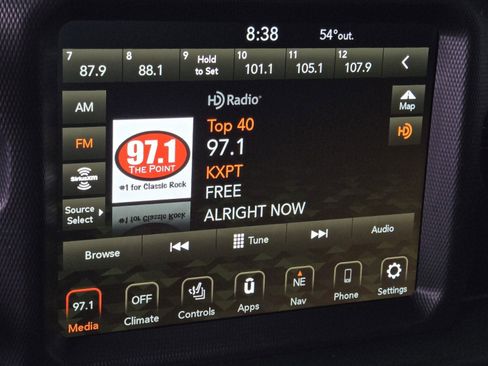 Used 2023 Jeep Wrangler Unlimited Sahara w/ Cold Weather Group image 30