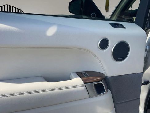 Used 2014 Land Rover Range Rover Sport HSE AWD/4WD image 31