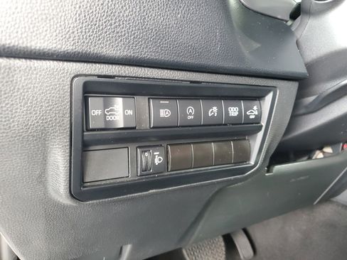 Used 2022 Toyota Tundra SR5 w/ SR5 Convenience Package RWD image 20