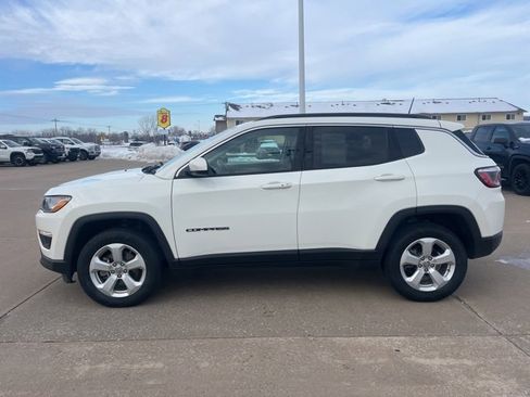 Used 2019 Jeep Compass Latitude image 6