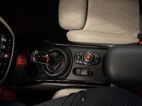 Used 2021 MINI Cooper Clubman S w/ Driver Assistance Package image 18