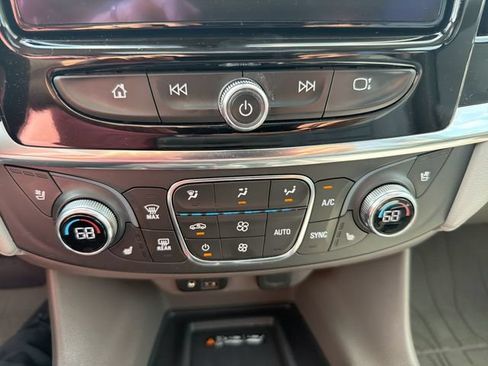 Used 2021 Chevrolet Traverse Premier w/ LPO, Floor Liner Package FWD image 22