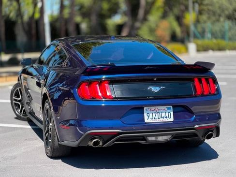 Used 2019 Ford Mustang Premium RWD image 18