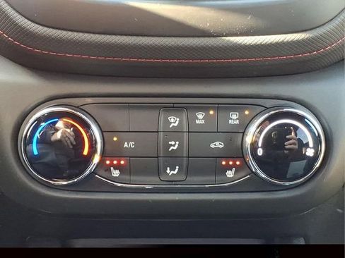 Used 2022 Chevrolet TrailBlazer RS AWD/4WD image 20
