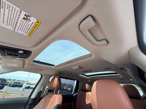 Used 2026 Kia Carnival SX FWD image 23