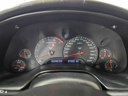 Used 1999 Chevrolet Corvette Coupe w/ Performance Handling Pkg RWD image 23