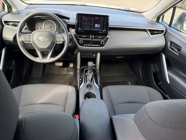 Certified 2022 Toyota Corolla Cross LE w/ Black Badges Package (TMS) AWD/4WD image 19