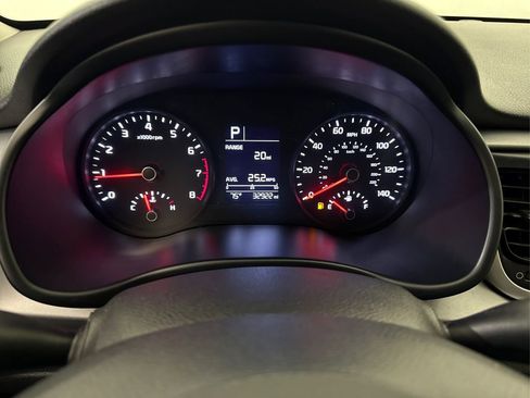 Used 2021 Kia Rio S image 31