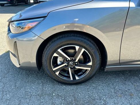 Used 2024 Nissan Sentra SV FWD image 30
