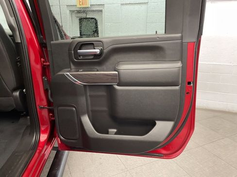 Used 2021 Chevrolet Silverado 2500 LTZ w/ LTZ Premium Package image 31