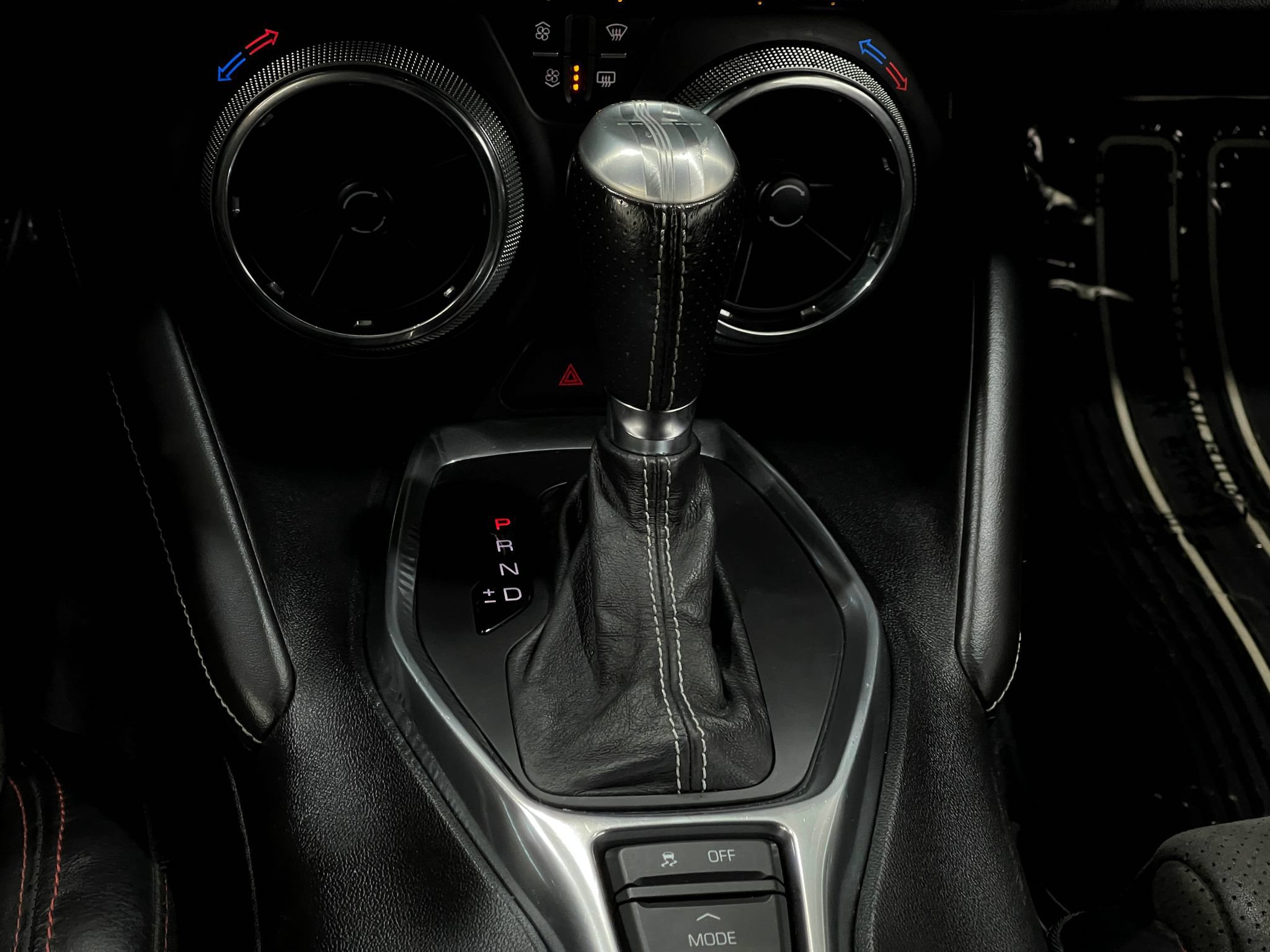 Used 2018 Chevrolet Camaro SS RWD image 26