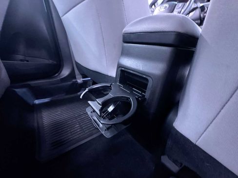 Used 2014 Toyota Corolla LE FWD image 28
