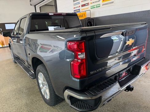 Used 2022 Chevrolet Silverado 1500 LTZ w/ LTZ Premium Package AWD/4WD image 7