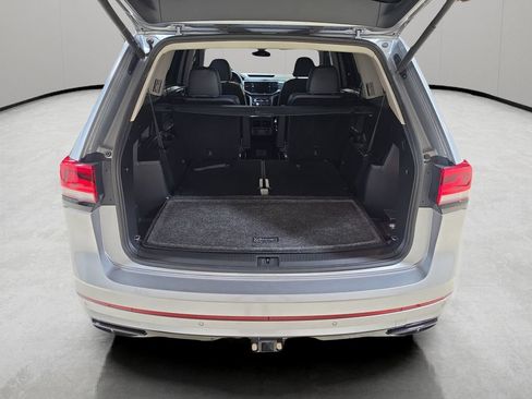 Used 2023 Volkswagen Atlas SEL R-Line AWD/4WD image 10